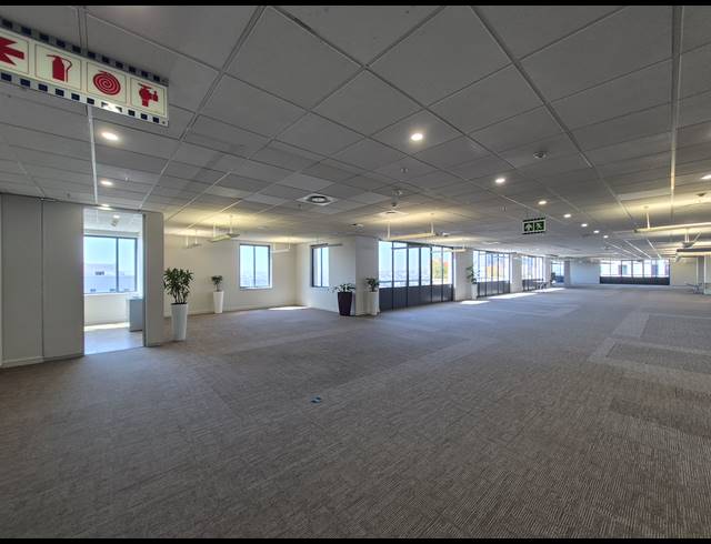 1,563M² OFFICE TO LET IN SANDTON CENTRAL